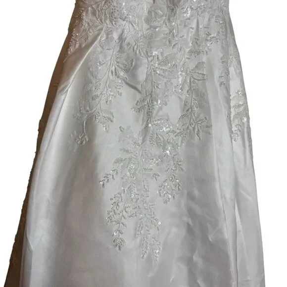 Lulus Now and Always White Beaded Embroidered Strapless Gown Size 8 NWOT - Picture 12 of 16